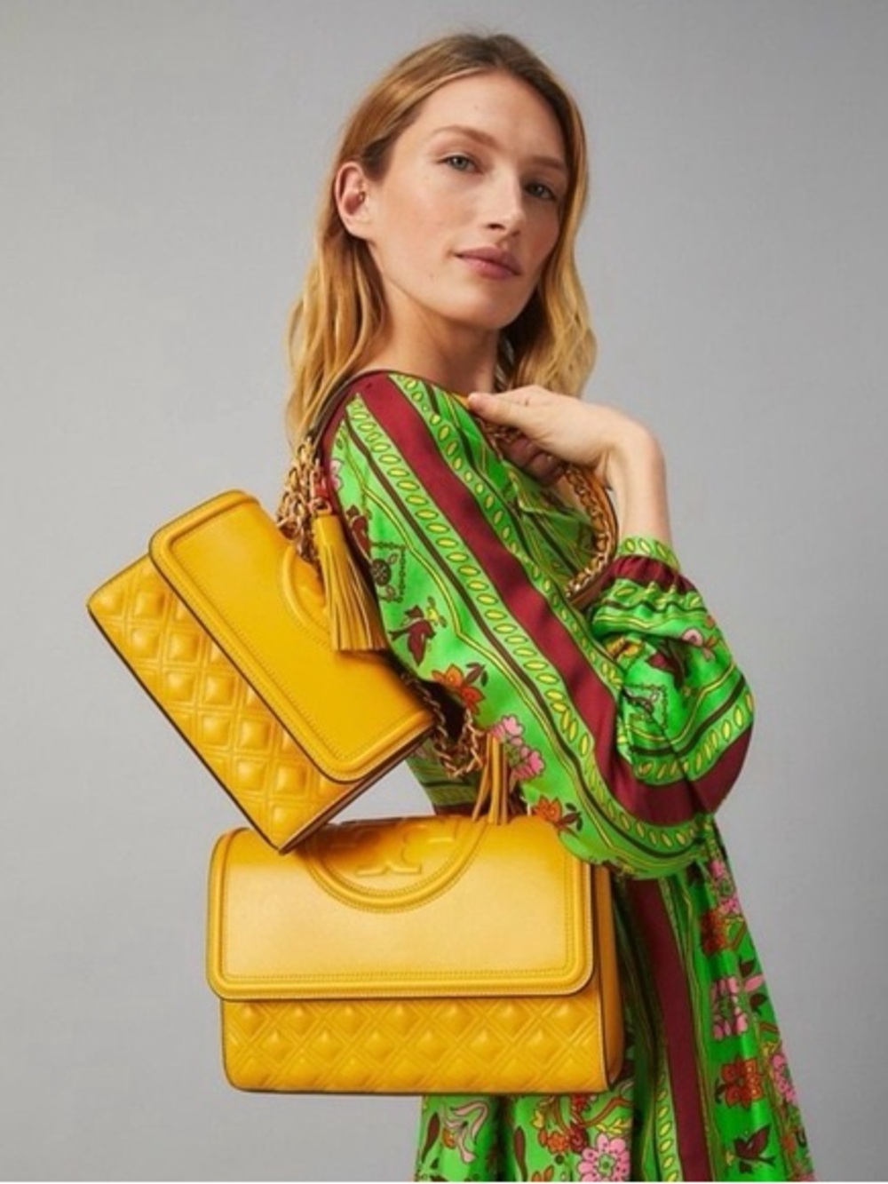 Tory Burch Small Fleming Shoulder Bag - Yellow